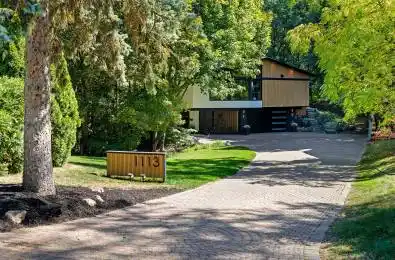 1113 GREENOAKS Drive Mississauga Ontario L5J 3A1