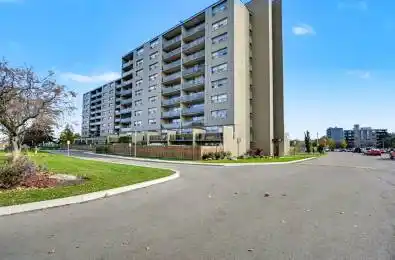 15 Nicklaus Drive Unit# 1001 Hamilton Ontario L8K 5J5