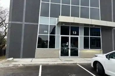 135 Addison Hall Circle Unit# 13 2nd Aurora Ontario L4G 7C7