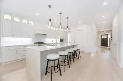 17 Edmonton Street Brampton Ontario L6Y 5L2