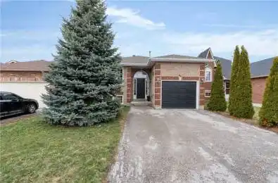 90 Larkin Drive Barrie Ontario L4M 7B4