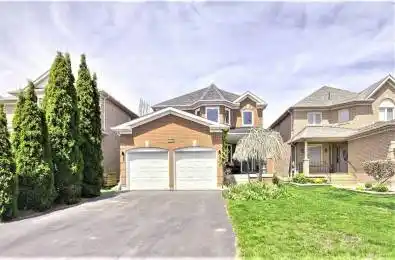 137 Bothwell Crescent Newmarket Ontario L3X 2K5
