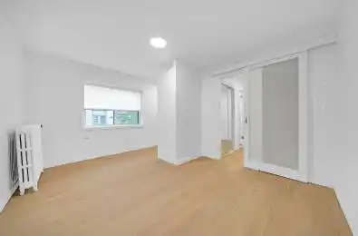 26 Balmoral Avenue Unit# 208 Toronto C02 Ontario M4V 1J4