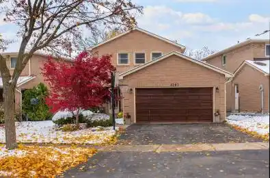 4207 Trapper Crescent Mississauga Ontario L5L 3A7