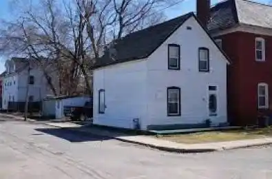 29 ROBINSON Avenue Smiths Falls Ontario K7A 1K3