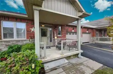 4 Hillgartner Lane Hamilton Ontario L0R 1C0