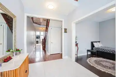 66 SOUTHLAKE Boulevard Brampton Ontario L6V 4P1