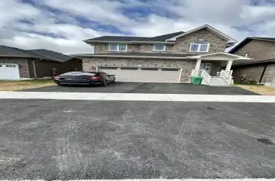 605 Lemay Grove Peterborough Ontario K9J 7P4