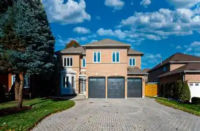 3 Moses Crescent Markham Ontario L6C 1R2