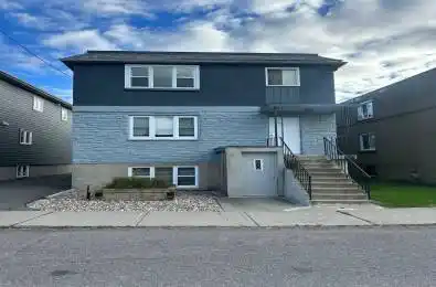 214 CARILLON Street Vanier and Kingsview Park Ontario K1L 5X8