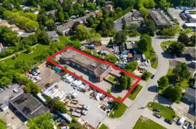 10 Harlech Court Markham Ontario L3T 6L5