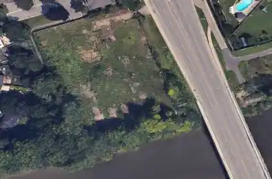 1697 Highbury Avenue London North Ontario N5X 4A8