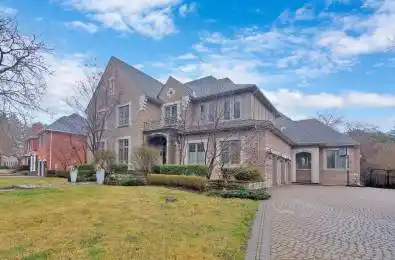 94 Byron Street Oakville Ontario L6J 7P9