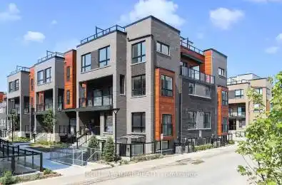 17 Lytham Green Circle Unit# 4 Newmarket Ontario L3Y 0H4