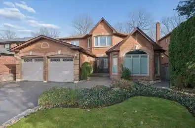 25 Sayor Drive Ajax Ontario L1T 3K2