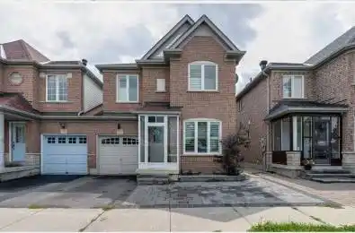 29 Courtfield Crescent Markham Ontario L6C 2R8