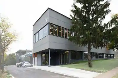 31 Scarsdale Road Unit# Unit 6 Toronto C13 Ontario M3B 2R2