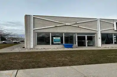 2279 Fairview Street Burlington Ontario L7R 2E3