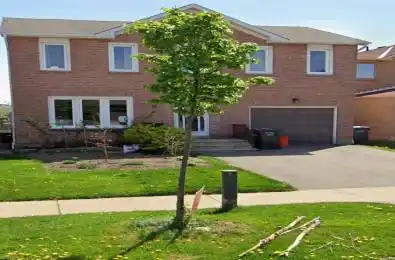 9 Nuttall Street Brampton Ontario L6S 4W3