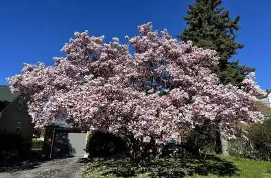 112 Lawrence Avenue Unit# Main and Upper Richmond Hill Ontario L4C 1Z3