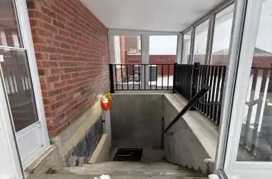 92 Humberstone Crescent Brampton Ontario L7A 4C1