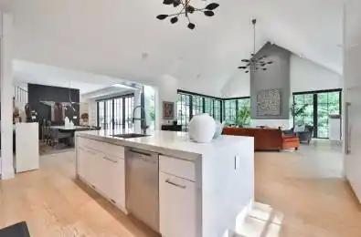 238 Mineola Road Mississauga Ontario L5G 2X4