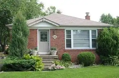 29 Maple Avenue Mississauga Ontario L5H 2R9