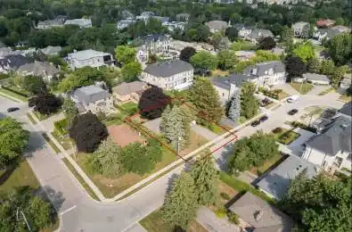 31 Orlon Crescent Richmond Hill Ontario L4C 6S3