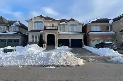 5 DUNEGRASS Way Brampton Ontario L6P 2T5