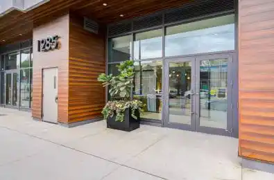 1285 Queen Street Unit# 211 Toronto E01 Ontario M4L 1C2