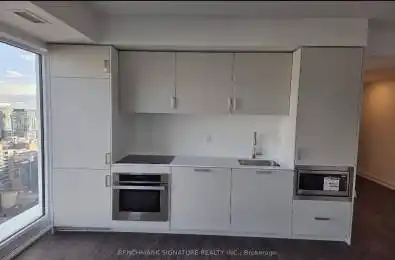 88 Queen Street Unit# 3002 Toronto C08 Ontario M5C 0B6