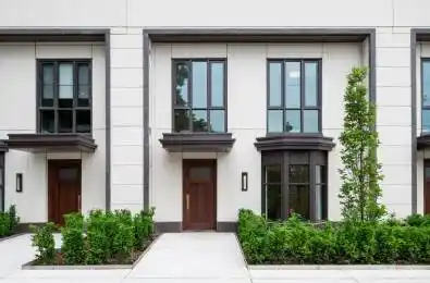 1 Strathgowan Avenue Unit# TH2 Toronto C04 Ontario M4N 0B3