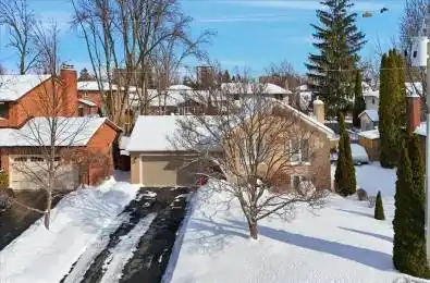 10 Grosvenor Drive Belleville Ontario K8P 4W4