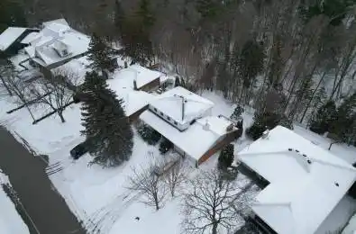 111 Camlaren Crescent Vaughan Ontario L0J 1C0