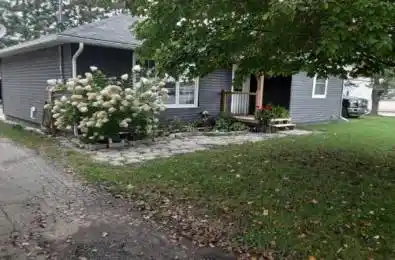 8 JOHNSTON Crescent Bancroft Ontario K0L 1C0