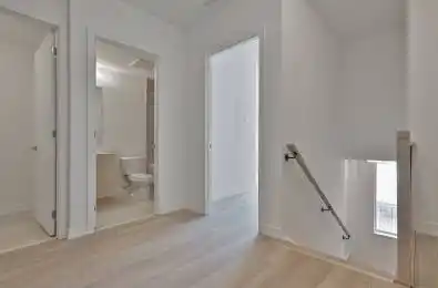 2 Red Squirrel Lane Unit# 203 Richmond Hill Ontario L4S 0P5