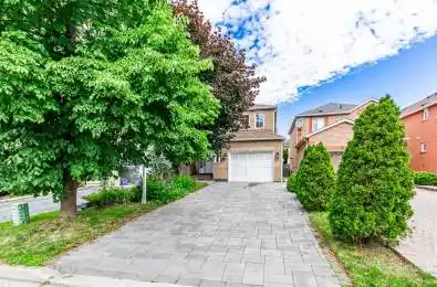38 Rosanna Crescent Vaughan Ontario L6A 2T3