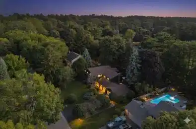 250 Gatestone Avenue Oakville Ontario L6J 5R9