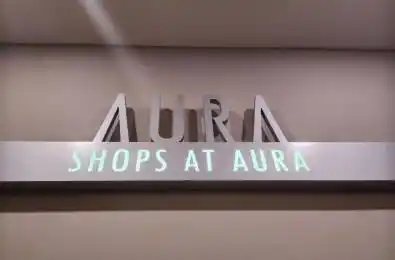 384 Yonge Street Unit# 40 Toronto C01 Ontario M5B 1S8