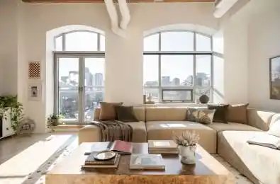 993 Queen Street Unit# 409 Toronto C01 Ontario M6J 1H2