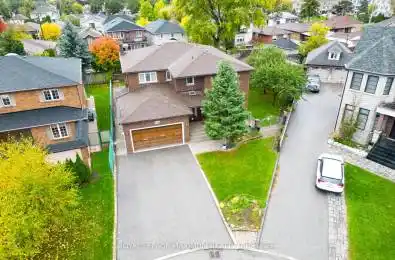 119 Glen Long Avenue Toronto W04 Ontario M6B 2M4