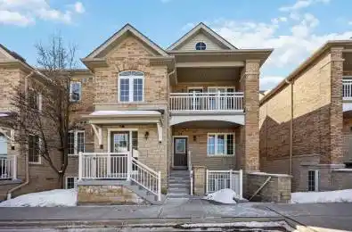 520 Silken Laumann Drive Unit# 17 Newmarket Ontario L3X 2S7