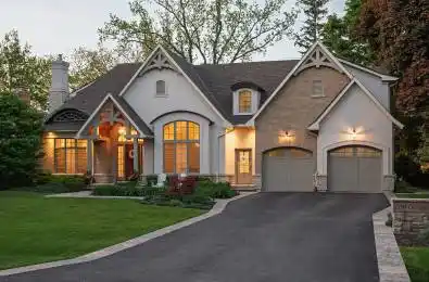 209 Donessle Drive Oakville Ontario L6J 3Y7