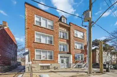 1A Leonard Avenue Unit# 1 Toronto C01 Ontario M5T 2P8