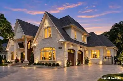 1511 Broadmoor Avenue Mississauga Ontario L5G 3T7