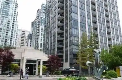 28 Hollywood Avenue Unit# Sph206 Toronto C14 Ontario M2N 6S4