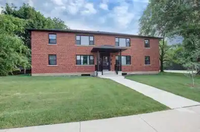 2127 Harris Crescent Burlington Ontario L7R 1G4