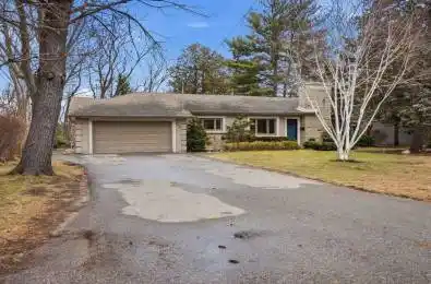 929 Parkland Avenue Mississauga Ontario L5H 3G9